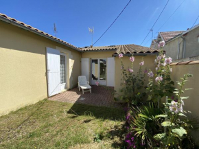 Charmante maisonnette, proche mer, équipée, 3 chambres, terrasse - FR-1-709-49